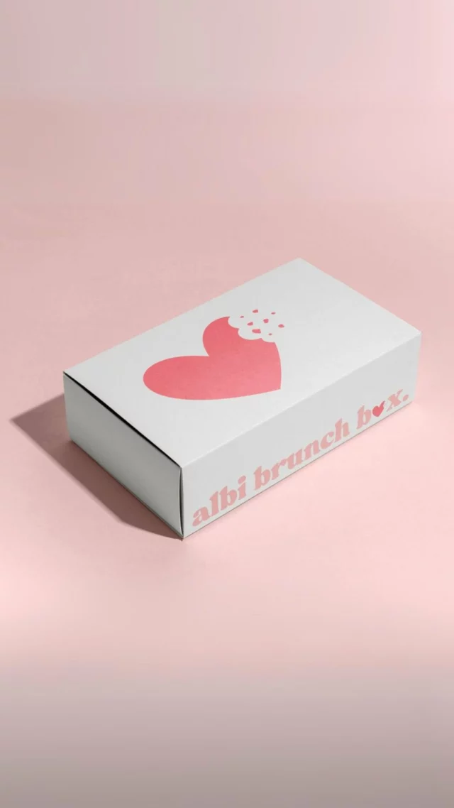Je termine la présentation de cette nouvelle identité avec le classique Avant/Après ! ☺️

Une identité à croquer ! 🍓🍰

Merci @albi_brunchbox pour ta confiance ✨
.
.
.
#branding #logo #identité #identitevisuelle #avantapres #albi #tarn #occitanie